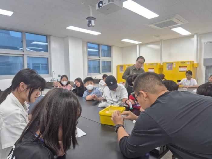 [진로나침반] 실험실에서 만나는 DNA 생명과학 실험